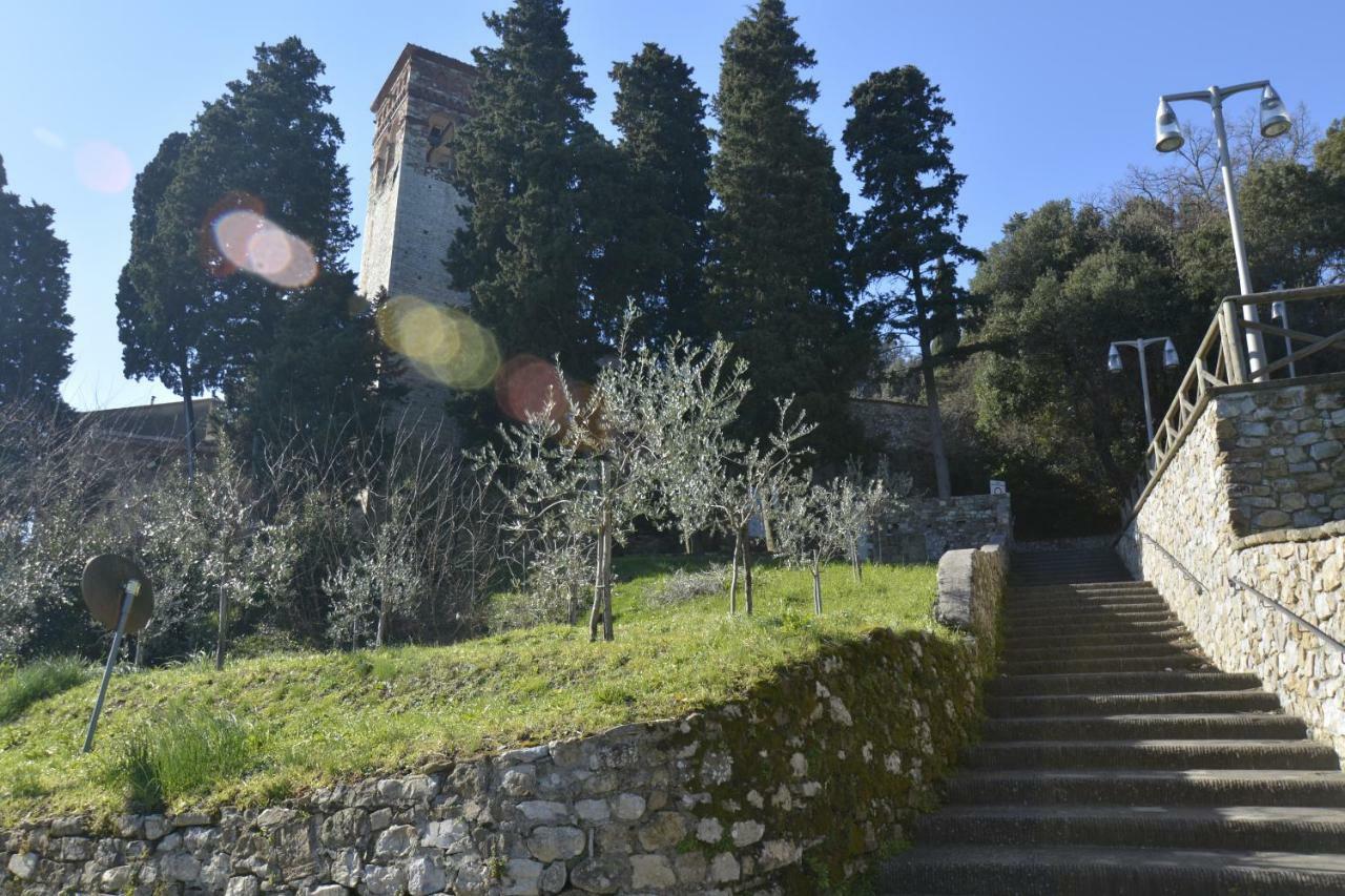 Borgo Della Rocca Bed & Breakfast Montemurlo Exterior photo