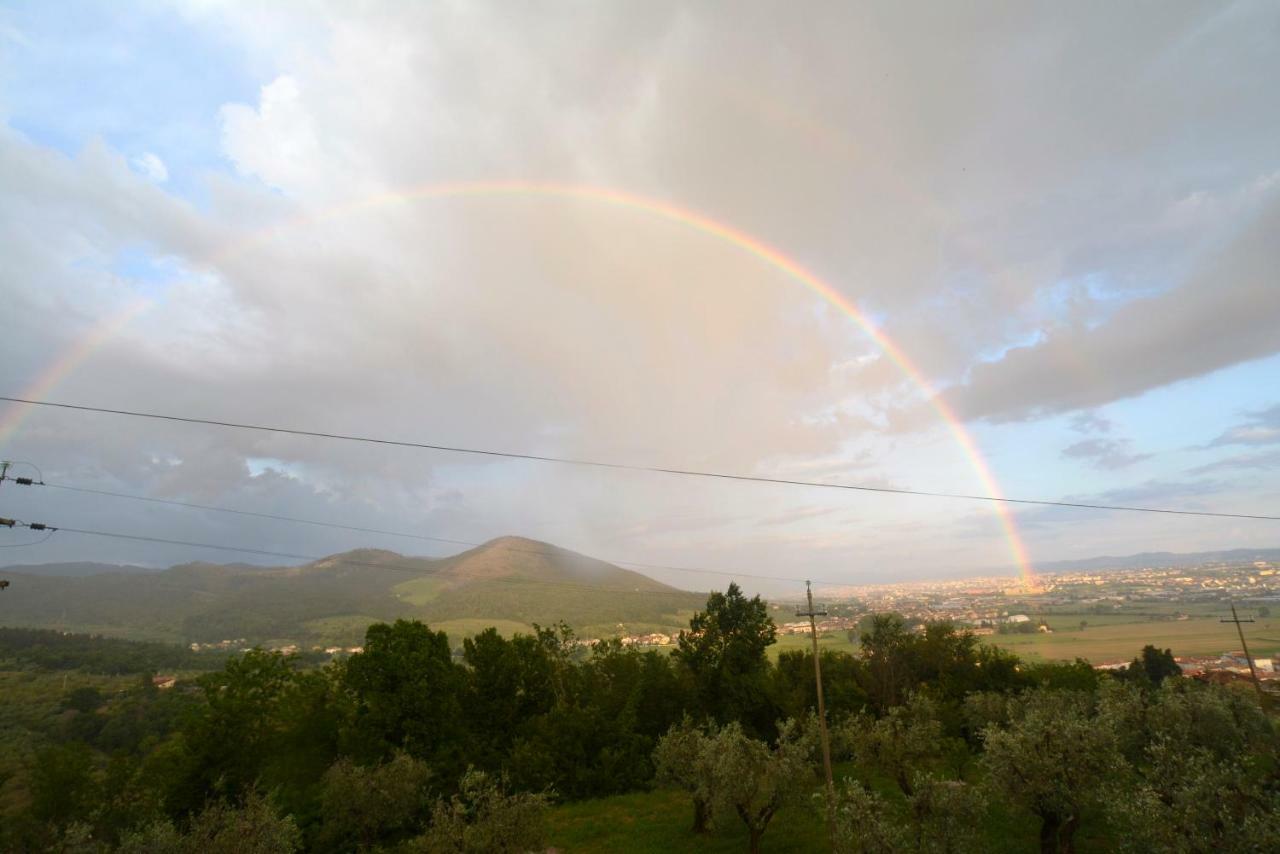 Borgo Della Rocca Bed & Breakfast Montemurlo Exterior photo